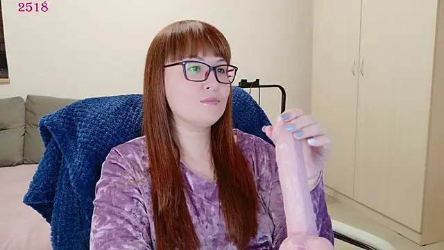 Foxy-lady online show from April 16, 2026, 9:39 pm