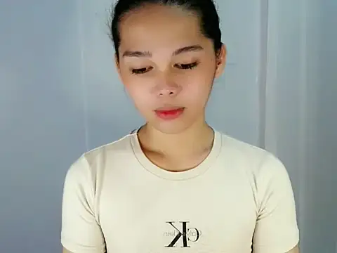 sluttyLeila online show from February 1, 2026, 2:59 pm