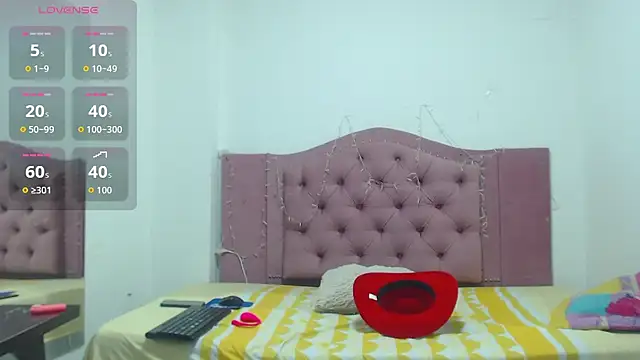 NoahJhonson69 online show from November 29, 2025, 11:13 am