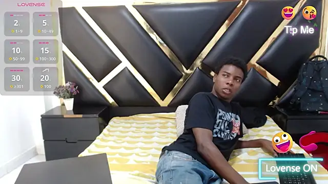 NoahJhonson69 online show from March 11, 2026, 11:38 am