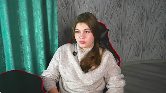 Snapshot of LyndaSkorcz chatting on November 19, 2025, 12:05 pm LyndaSkorcz online show from November 19, 2025, 12:05 pm