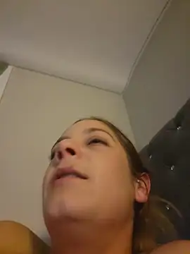 Drowning667 online show from November 21, 2025, 5:28 am