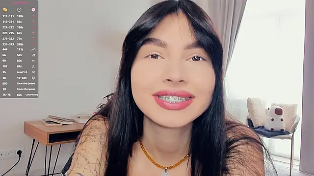 Snapshot of FeliciaKogen chatting on June 27, 2026, 7:13 am FeliciaKogen online show from June 27, 2026, 7:13 am