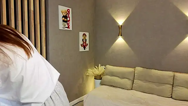 JaymieLarkey online show from December 19, 2025, 4:03 pm