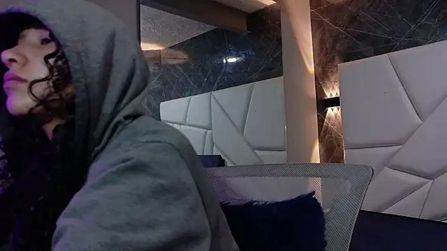 pettymoon1 online show from December 23, 2025, 11:08 am