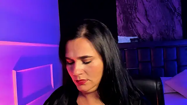 Sienarosewood online show from December 18, 2025, 4:07 am