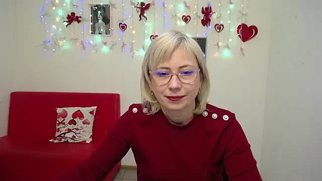 LaurenWishy online show from February 3, 2026, 6:51 am