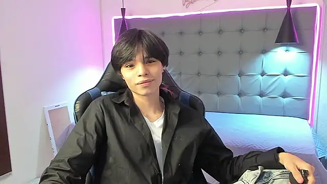 Sylasfrost online show from February 19, 2026, 12:34 pm