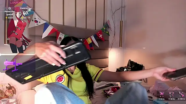 IsabelaStefano online show from June 18, 2026, 3:29 am