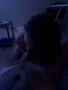 ellafr13 online show from November 28, 2025, 4:04 am