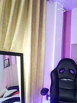 Emmyxxx online show from February 25, 2026, 2:16 pm