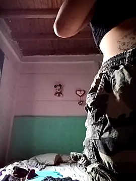 cata bronw online show from February 5, 2026, 4:44 pm