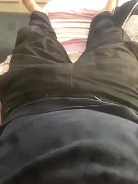 ali09800 online show from April 15, 2026, 7:37 am