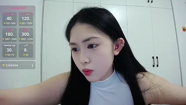 TuTu-077 online show from November 29, 2025, 8:28 am