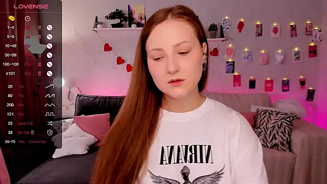 velvet cherry  online show from January 15, 2026, 8:19 am