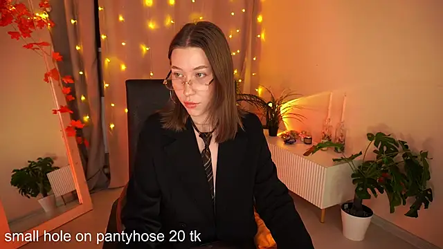 Snapshot of AnnetteLane chatting on November 20, 2025, 5:51 am AnnetteLane online show from November 20, 2025, 5:51 am