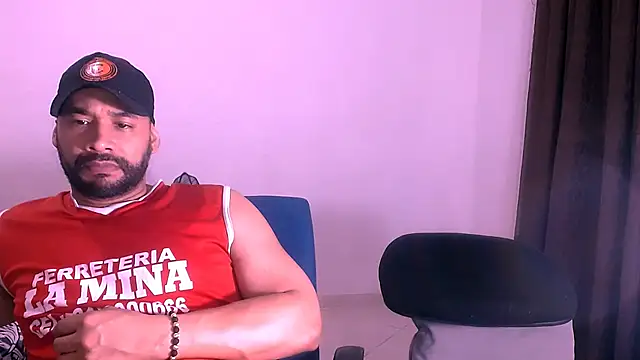 musclehetero online show from November 26, 2025, 9:16 pm