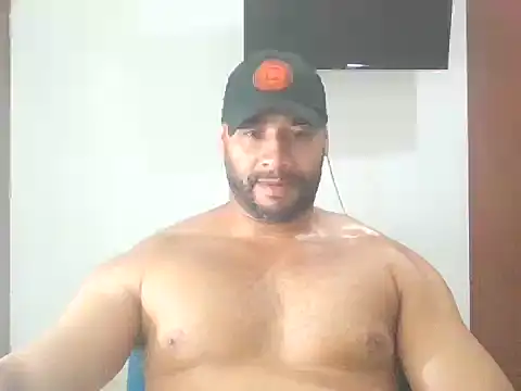 musclehetero online show from December 18, 2025, 7:42 pm