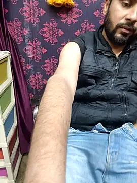 Cute Lucky online show from December 14, 2025, 12:10 pm