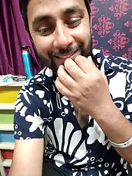 Cute Lucky online show from April 14, 2026, 5:08 pm