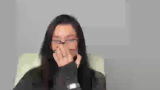 Stella XO online show from November 21, 2025, 1:10 pm