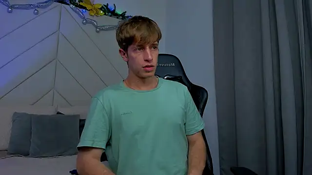 Ostin Saints online show from December 22, 2025, 5:26 am