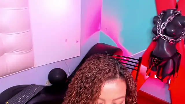 ArhyFoxx1 online show from February 12, 2026, 12:00 pm