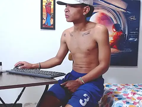 crissex3 online show from March 11, 2026, 2:01 pm