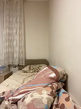 italianbaby001 online show from February 10, 2026, 11:09 pm