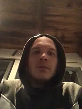 Spielzeugtwink online show from December 21, 2025, 11:12 pm