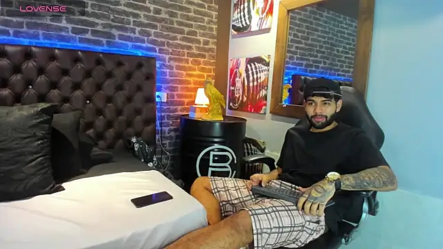 Snapshot of Jesuss77_ chatting on November 21, 2025, 2:38 pm Jesuss77 online show from November 21, 2025, 2:38 pm