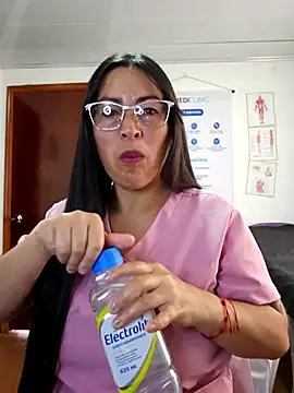 JustSamantha  online show from February 14, 2026, 2:14 pm