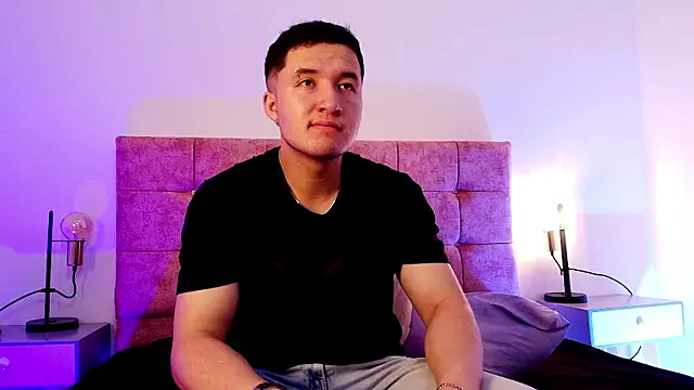 Ethan-Connor online show from January 13, 2026, 12:21 pm