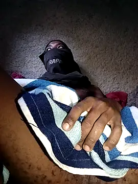 shortone01 online show from May 4, 2026, 6:20 am