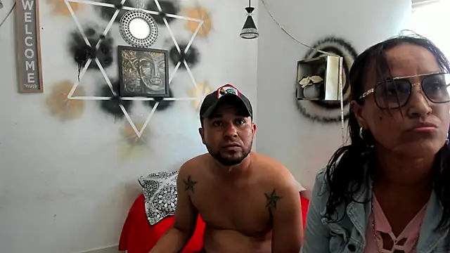 StephaniaAndRandy online show from November 26, 2025, 4:08 pm