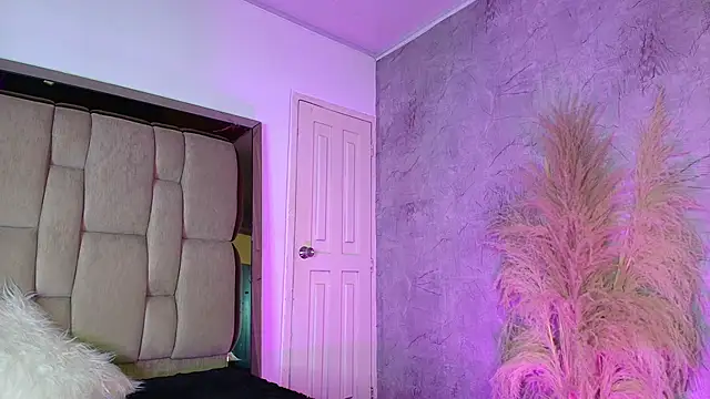 Snapshot of PauletteSanderss chatting on February 9, 2026, 7:29 pm PauletteSanderss online show from February 9, 2026, 7:29 pm