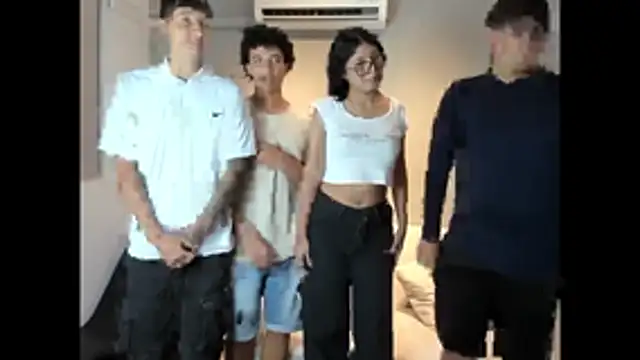 Snapshot of Rey_hot20 chatting on November 20, 2025, 1:33 pm Rey hot20 online show from November 20, 2025, 1:33 pm