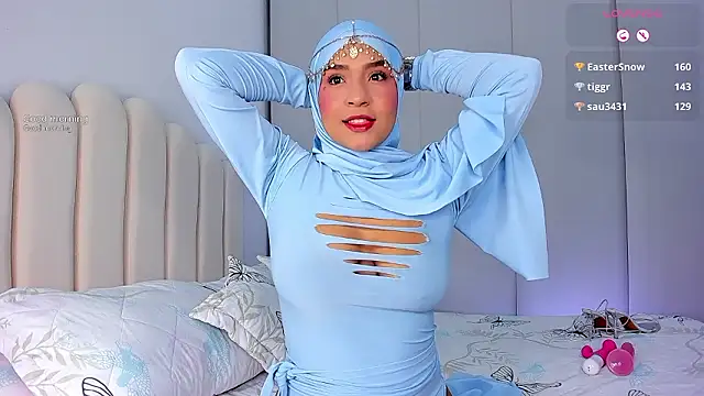 Amira-Zahra online show from April 1, 2026, 10:05 am