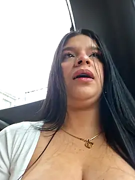 Snapshot of Layla-daring chatting on November 29, 2025, 7:06 pm Layla-daring online show from November 29, 2025, 7:06 pm