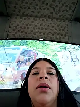 Layla-daring online show from February 9, 2026, 6:34 pm