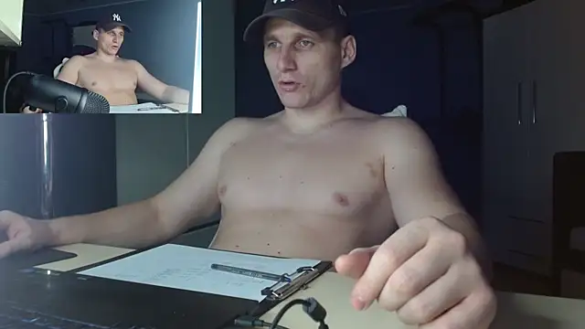 Poliglotjoe1 online show from December 13, 2025, 9:09 pm