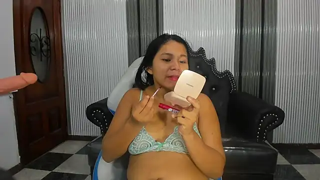 babyschoolgiirl online show from February 18, 2026, 2:18 am