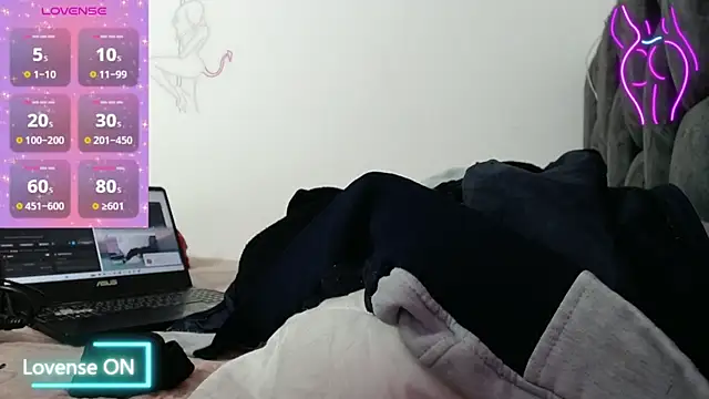 Snapshot of Scarlett_mus chatting on February 7, 2026, 12:42 pm Scarlett mus online show from February 7, 2026, 12:42 pm