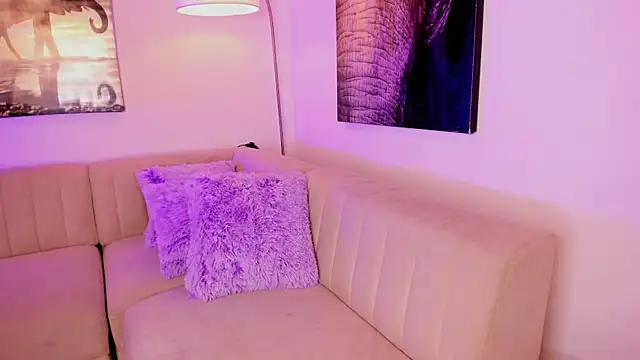 emmyheart7 online show from February 13, 2026, 3:35 am