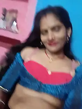 Snapshot of Rt_kinjal chatting on July 11, 2026, 10:44 pm Rt kinjal online show from July 11, 2026, 10:44 pm
