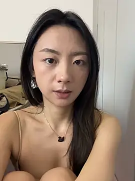 Jinmi125216 online show from April 15, 2026, 10:22 am