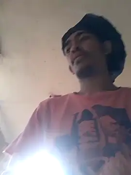 Eezxxx online show from March 9, 2026, 6:17 am