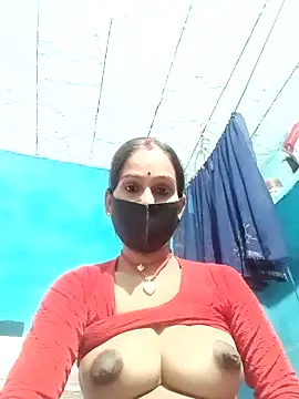 Nandani-758 online show from April 13, 2026, 10:43 am