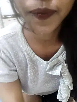 Simran 0011 online show from March 15, 2026, 4:13 pm