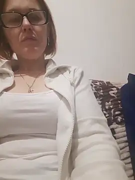 LanaOlbenst online show from February 13, 2026, 9:11 pm